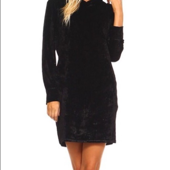 1 Left! Cute! Black Velvet Top w/Pockets - Picture 6 of 6